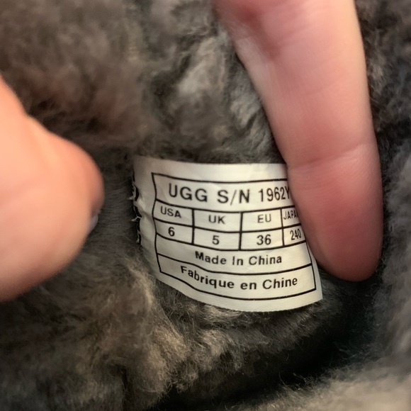 Tall Gray Bailey Button Triplet Uggs - Picture 7 of 8